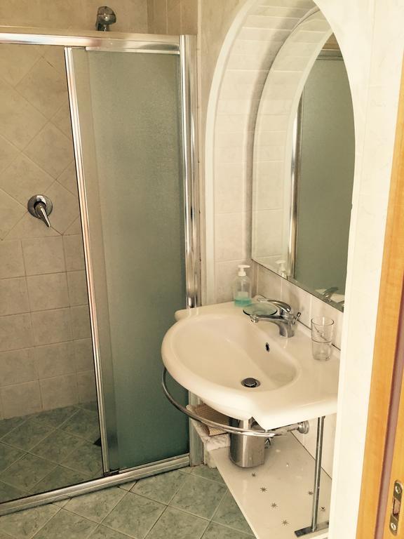Ai Colli B&B Сало Номер фото